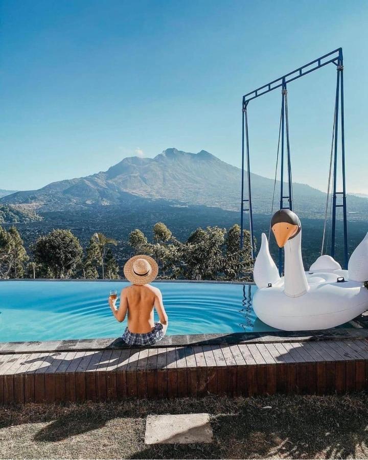 ホテル Sari Sky Bali クブペンロカン エクステリア 写真